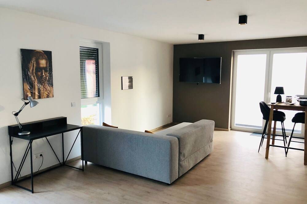 Ganze Wohnung, 50qm Suite in Heilbronn mit eigener Tiefgarage. Wohnen auf Zeit in Heilbronn a.N in Böckingen, Heilbronn
