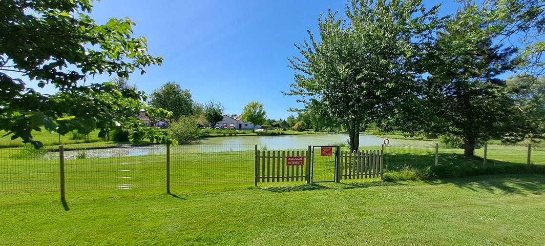 Gîte pour 19 personnes, avec jardin ainsi que terrasse et vue sur le lac à Quend - 2