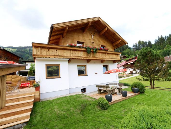 Ferienhaus für 10 Personen, mit Balkon und Terrasse sowie Garten und Sauna in Fügen - 2