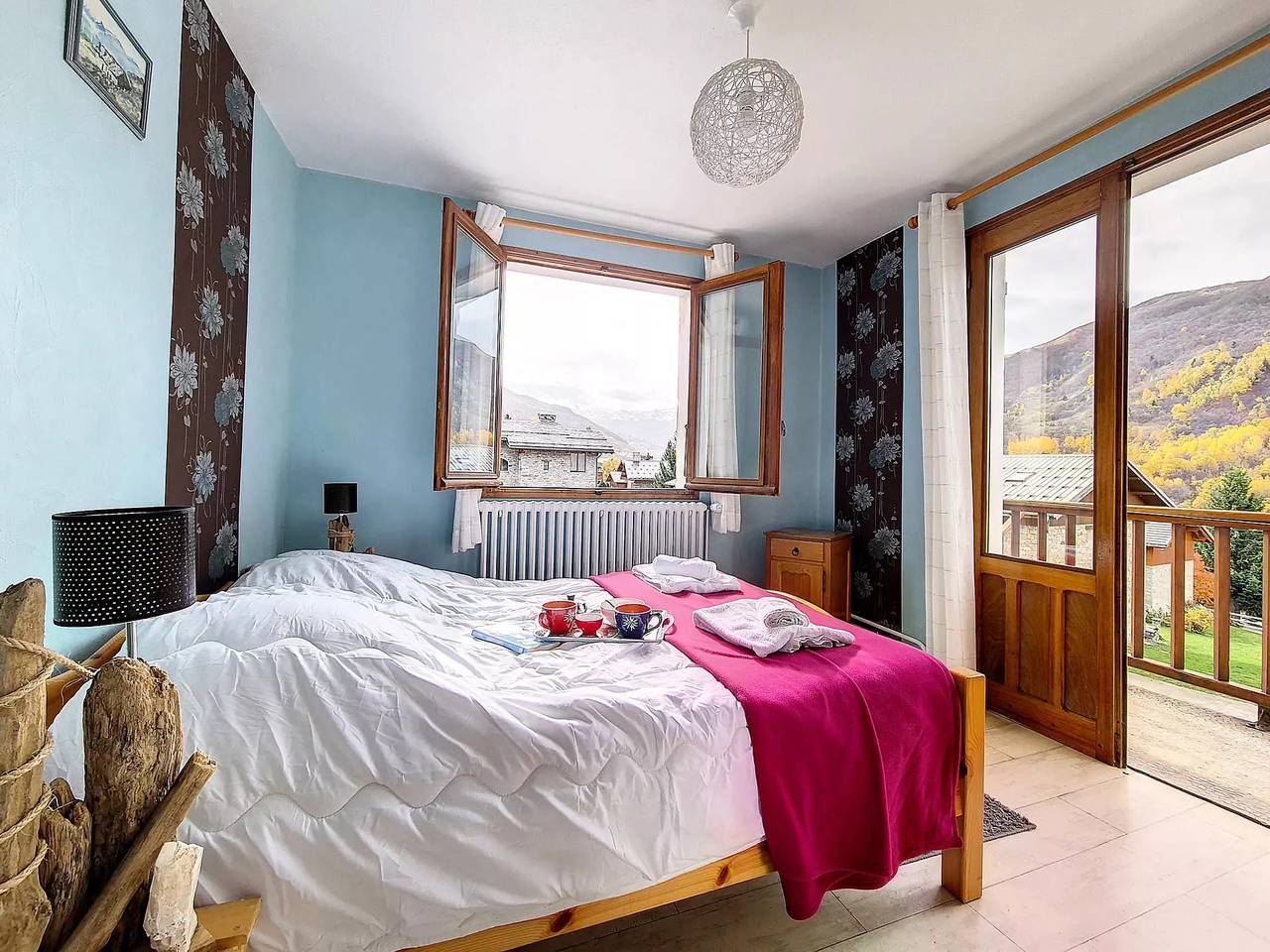Family chalet · St Marcel Village Centre · West Terrace in Saint-Martin-de-Belleville, Les Trois Vallées