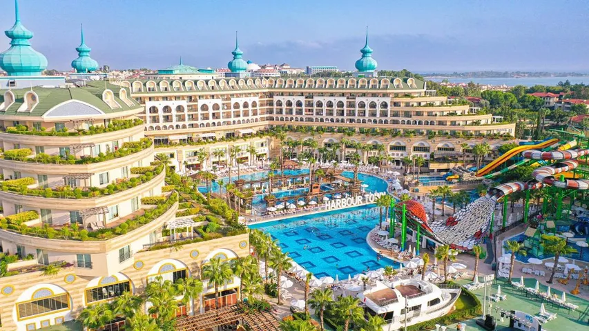 Resort for 3 people, with sauna and garden as well as pool - 1