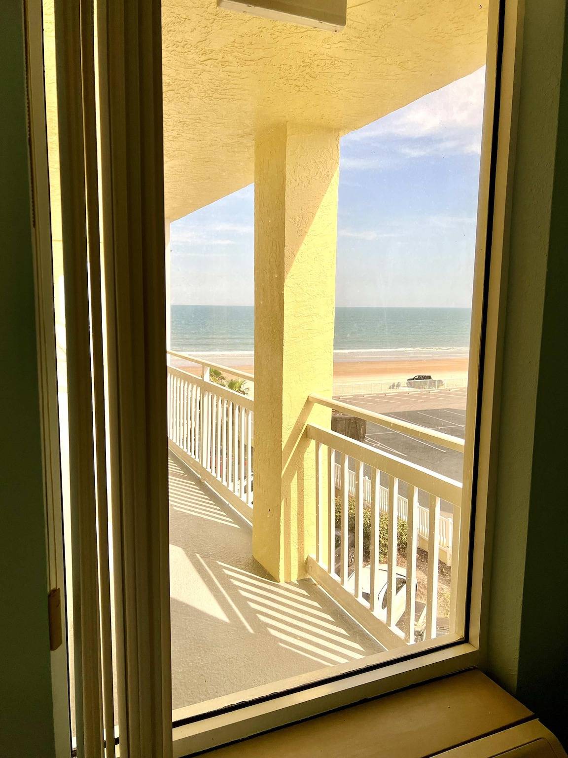 Ganze Wohnung, Sea Glass - Ocean View at Symphony Beach Club in Ormond Beach, Florida