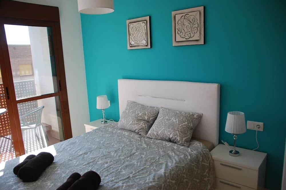 Entire apartment, There is a salt lagoon in the area.  Her mud and water have healing properties. in San Pedro del Pinatar, Costa Cálida