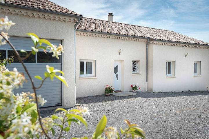 Villa für 4 Personen, mit Garten und Terrasse, mit Haustier - 1