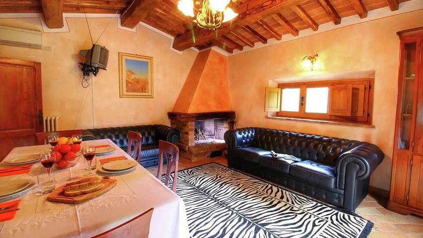 Location de vacances pour 16 personnes, avec jardin ainsi que piscine et jacuzzi à Montepulciano - 3