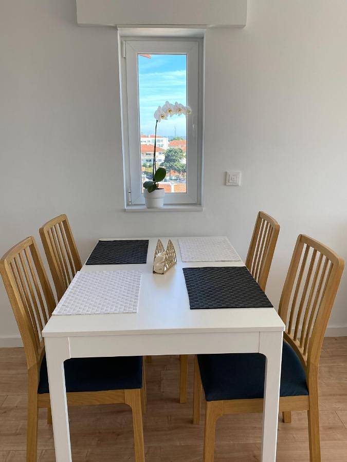 Ganze Wohnung, Penthouse Apartment in Carcavelos e Parede, Costa de Lisboa