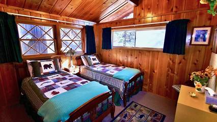 Log Cabin for 4 Guests in Idyllwild, Riverside County, Picture 1