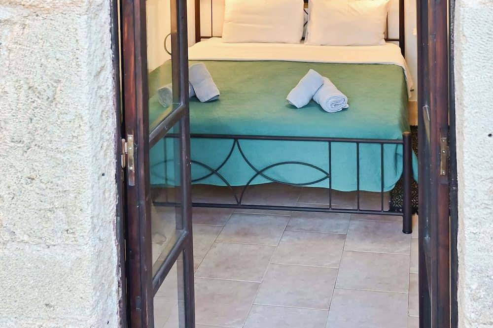 Ganze Wohnung, Pablito House - Seaview Monemvasia Fortress Nest in Monemvasia, Peloponnes