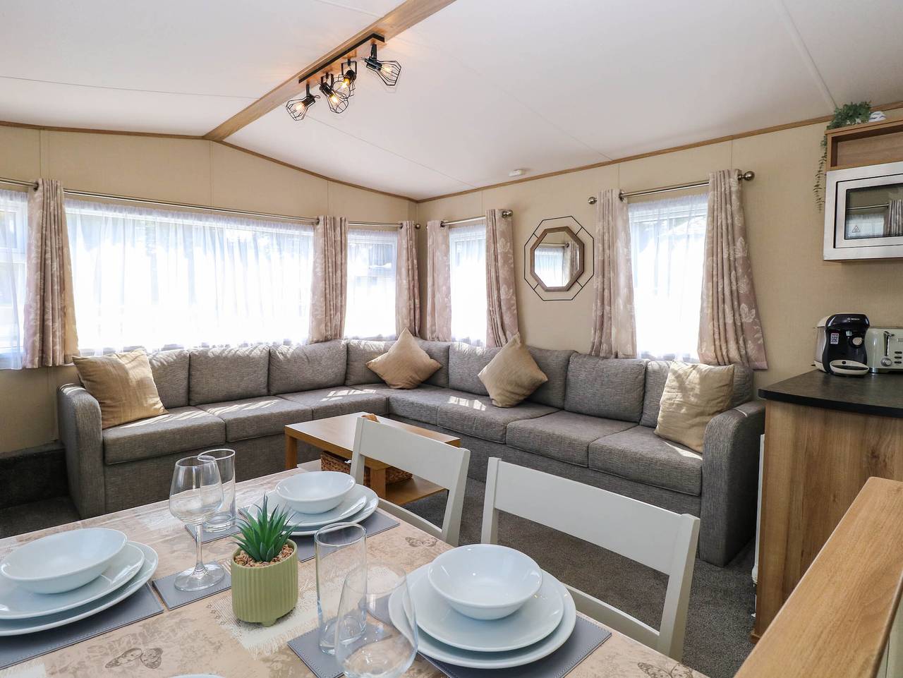 Oakley Retreat in Fritton and Saint Olaves, Great Yarmouth