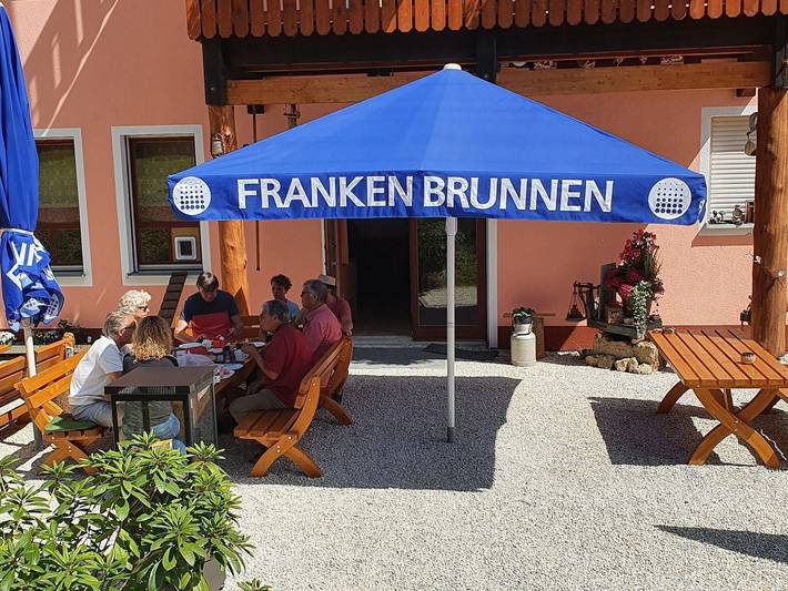 Ferienwohnung für 2 Personen, mit Balkon und Garten sowie Ausblick in Pottenstein - 2