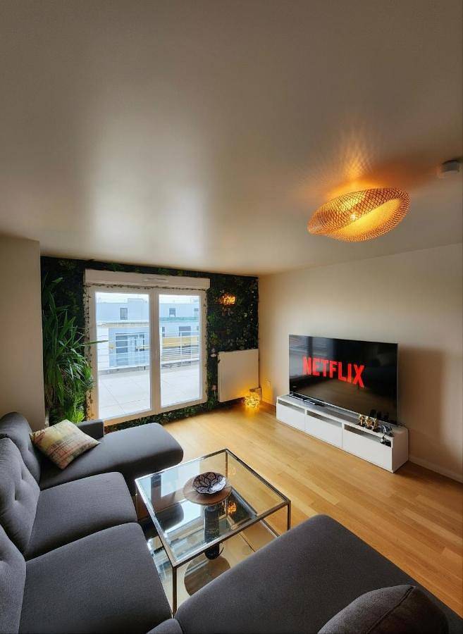 Gîte pour 10 personnes, avec vue et terrasse à Bagneux - 2