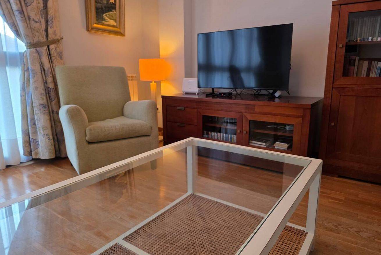 Entire apartment, 15A06 Central apartment in Llanes in Llanes, Costa Verde (Spain)