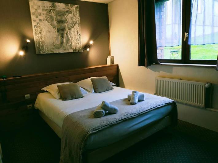 Hôtel pour 2 personnes, avec jardin et terrasse à Rouxmesnil-Bouteilles - 2