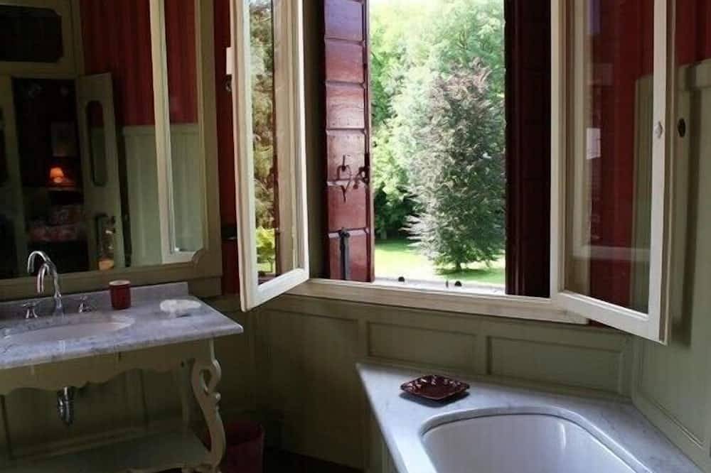 Villa vénitienne entièrement équipée avec piscine, court de tennis dans un jardin de 3 hectares in Este, Collines Éuganéennes