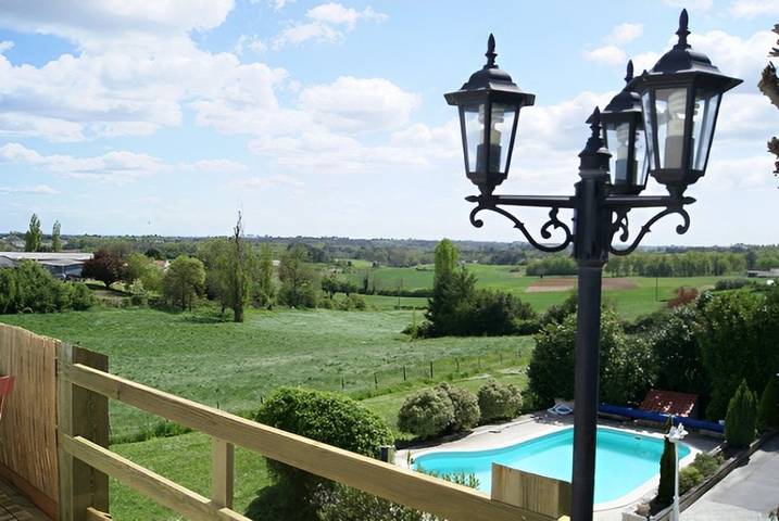 Chambre d’hôte pour 2 personnes, avec piscine et jardin ainsi que jacuzzi et sauna, animaux acceptés en Charente-Maritime - 3