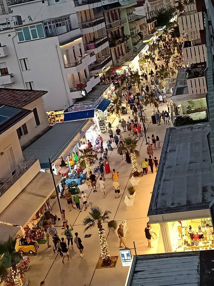 Gîte pour 8 personnes, avec terrasse à Cattolica - 3