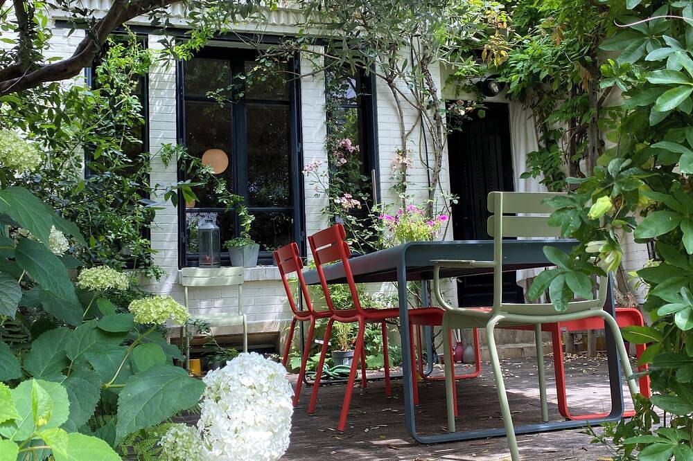 Maison familiale à 2 pas de Paris, avec jardin & hammam in Bois-Colombes, Hauts-de-Seine