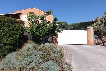 Gîte pour 4 personnes, avec terrasse et jardin à Trans-en-Provence