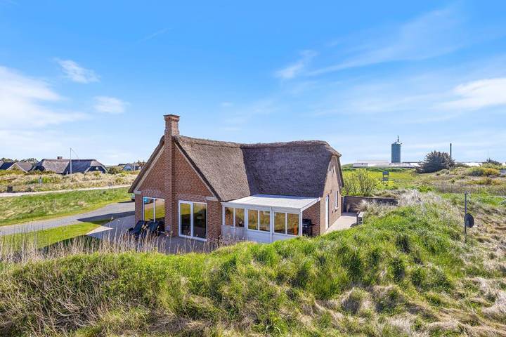Villa für 8 Personen, mit Sauna und Balkon/Terrasse sowie Whirlpool - 1