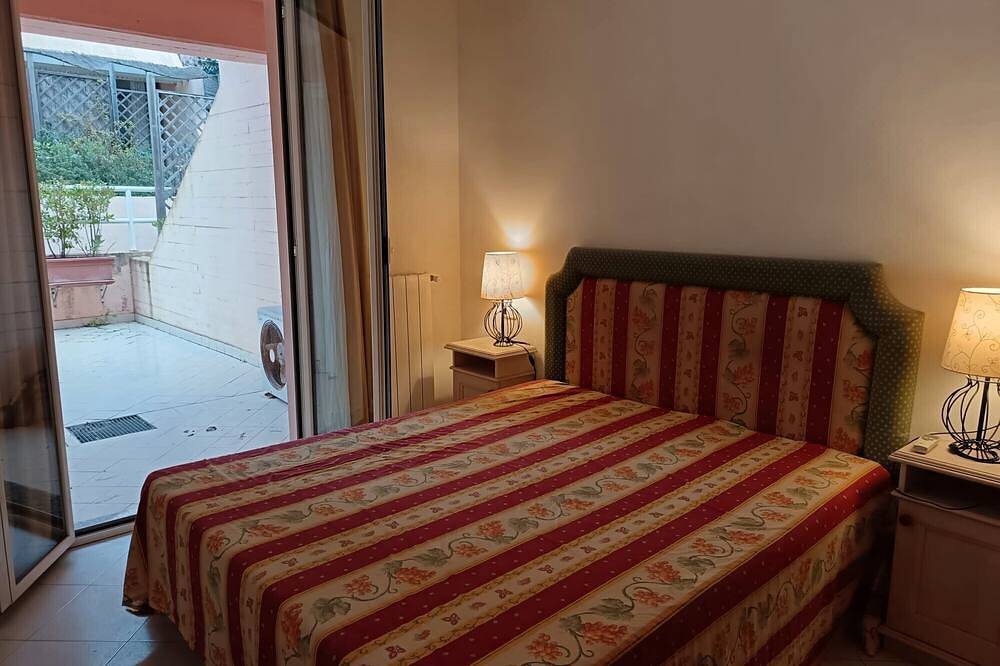 Geheel appartement, Appartement 'Rex Lo Scoglietto - Bilocale 15' met Gemeenschappelijk Zwembad, Wi-Fi en Airconditioning in Punta Ala, Maremma