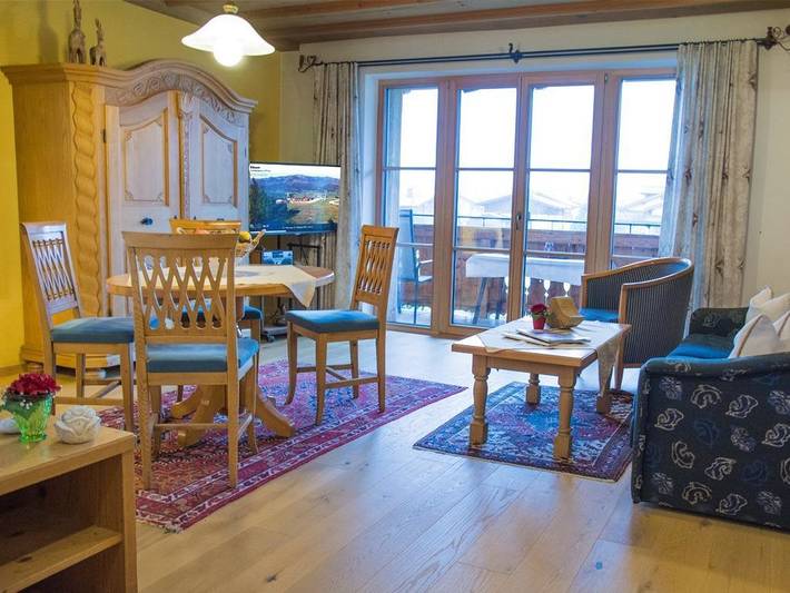 Ferienwohnung für 6 Personen, mit Balkon und Terrasse sowie Whirlpool und Garten in Kössen - 4