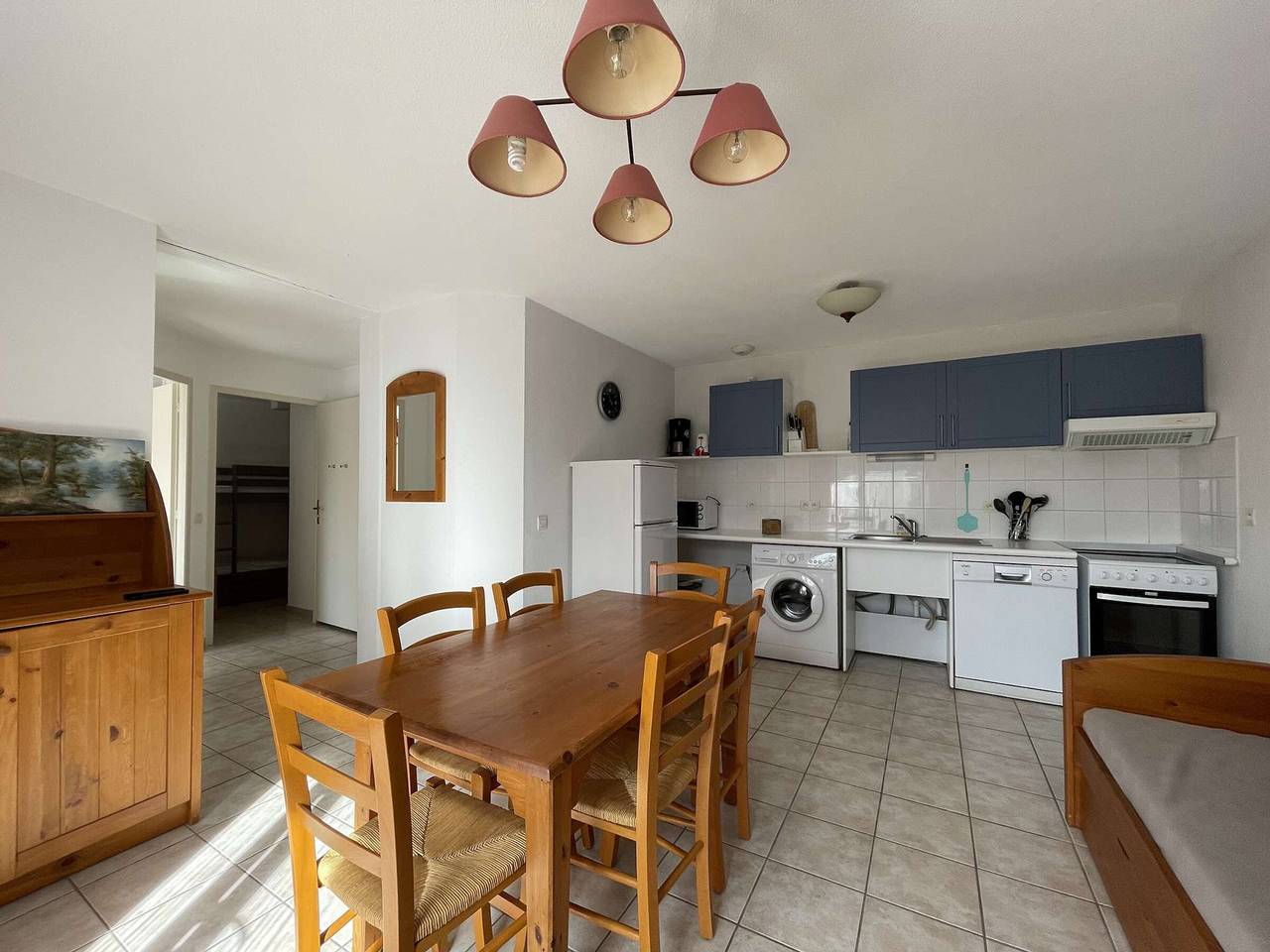 Apartamento entero, Apartamento con Aire Acondicionado de 3 Piezas y Piscina en Vallon Pont d'Arc in Vallon-Pont-d'Arc, Gorges de l’Ardèche