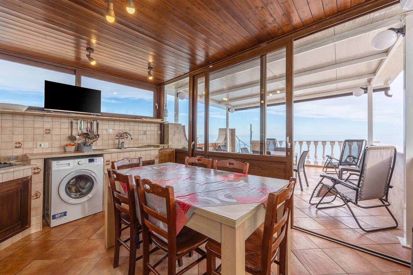 Maison de Vacances 'Casa Giovy Big' avec Vue sur la Mer, Wi-Fi et Climatisation in Palerme, Province de Palerme