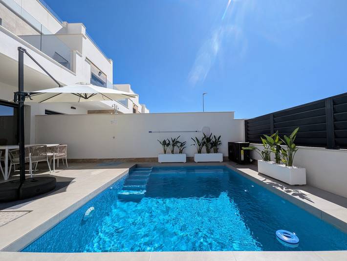 Villa exclusive avec jacuzzi, piscine privée, Wi-Fi et climatisation in Los Montesinos, Costa Blanca