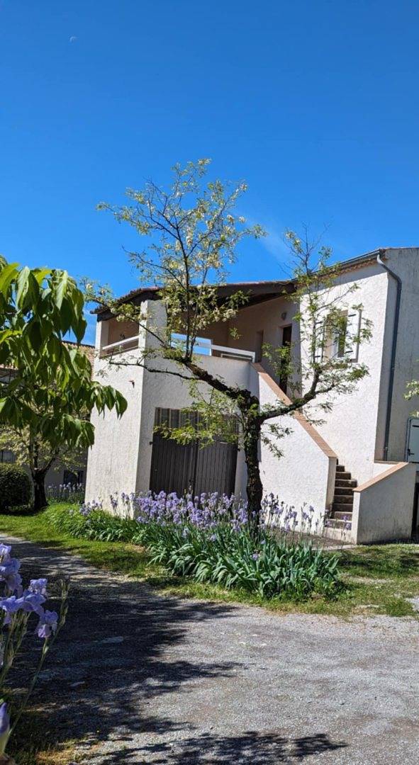 Gîte pour 4 personnes, avec jardin ainsi que terrasse et piscine, animaux acceptés à Balazuc - 2