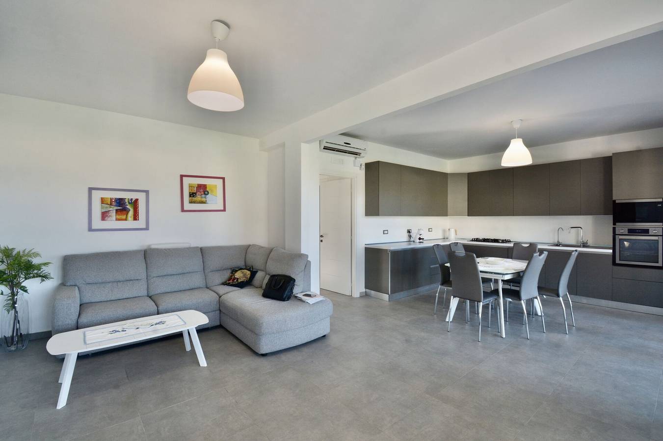 Rari House in Augusta (Italy), Augusta (comune)