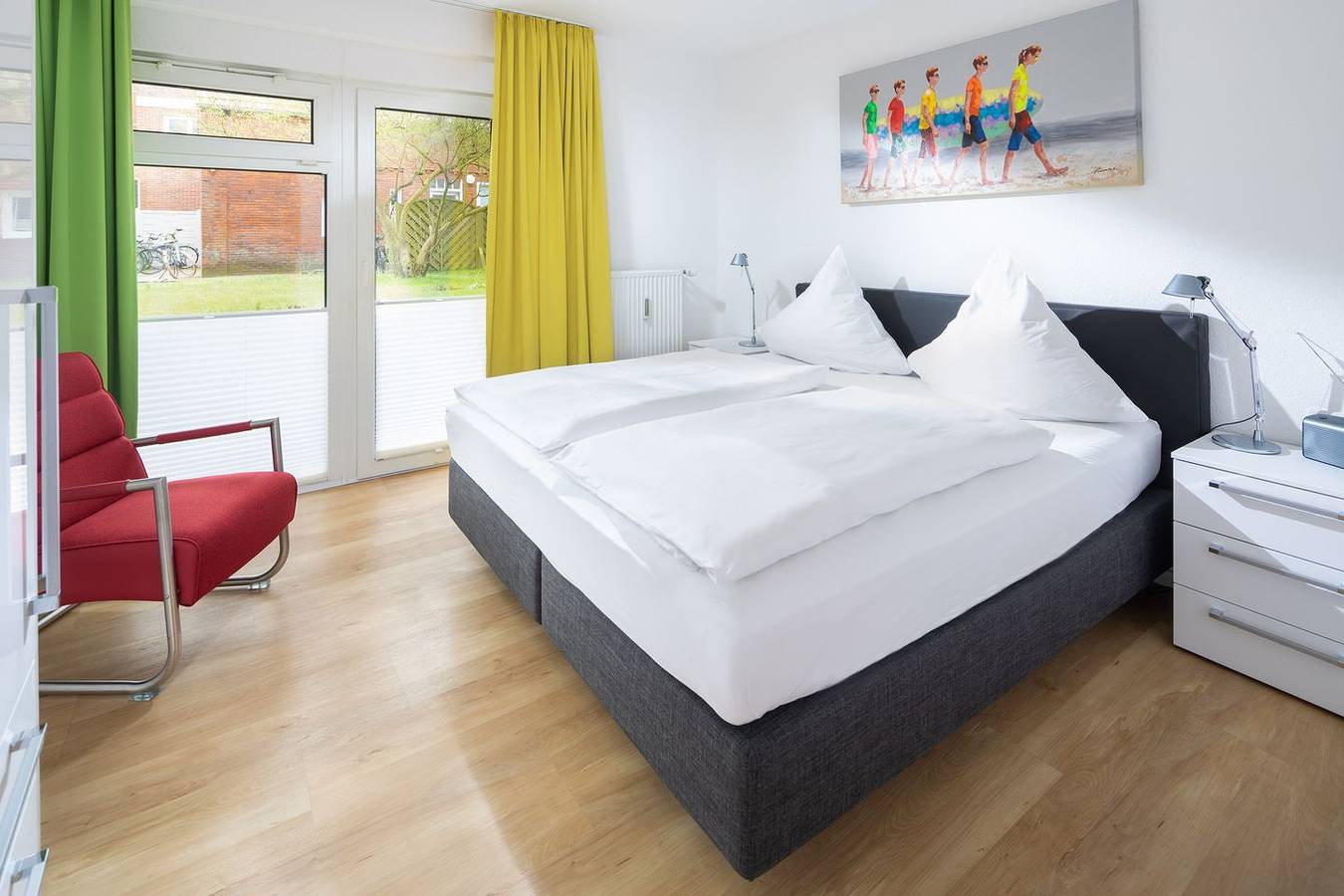 Ganze Wohnung, Komfortables 2-Zimmer Appartement mit Boxspringbett direkt am Kurplatz in Juist