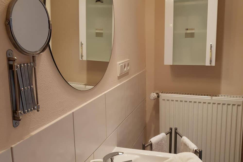 Ganze Wohnung, Ferienwohnung \"Rosenberg\", Urlaub im Ferienweingut in Pünderich, Traben-Trarbach und Umbegung