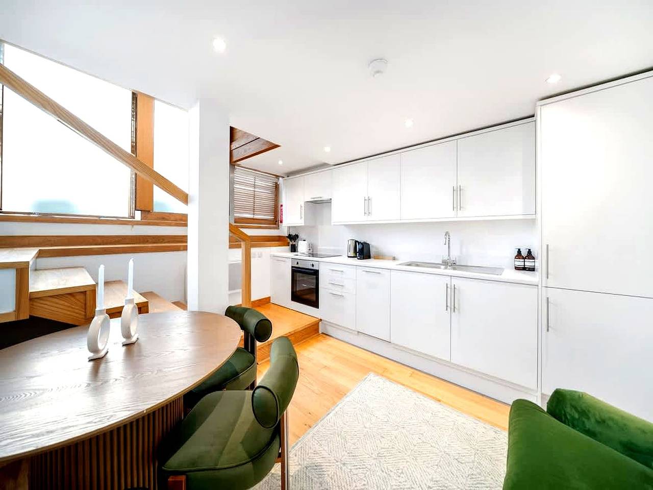 Entire apartment, Stylish Duplex Apartment in Fulham in Hammersmith and Fulham, London