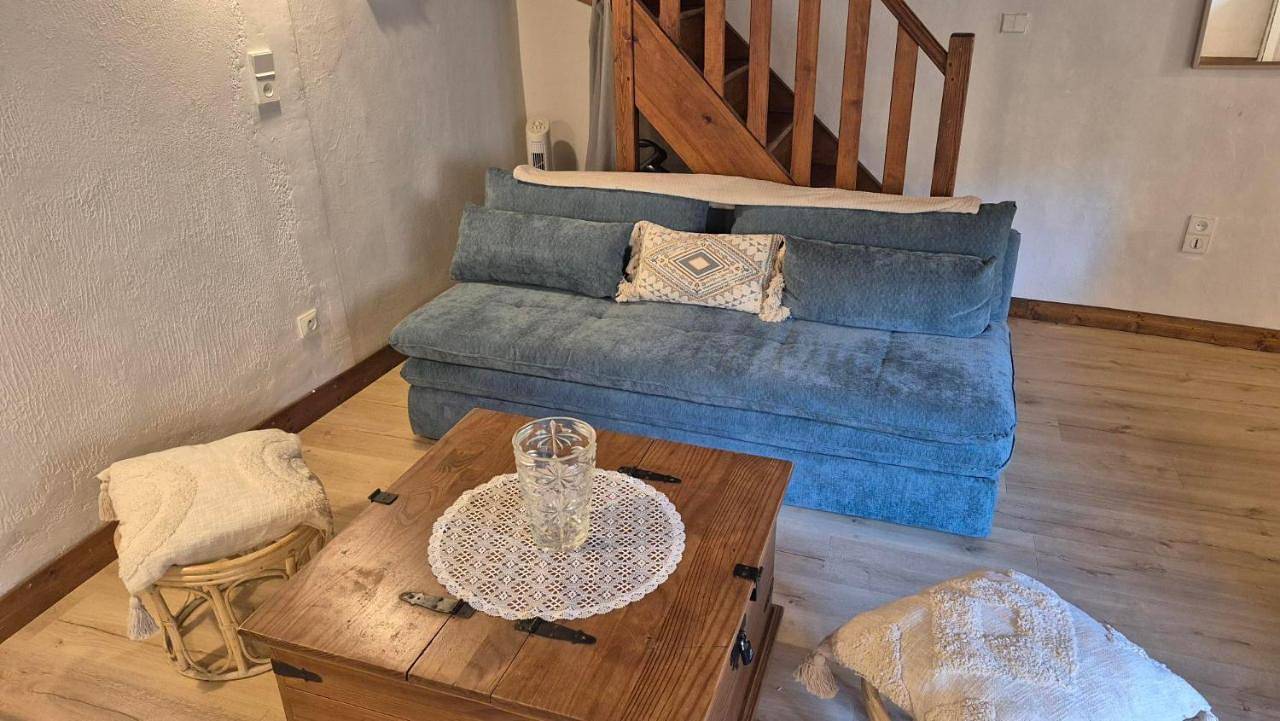 Two-Bedroom House in Saint-Floret, Région de Besse-et-Saint-Anastaise