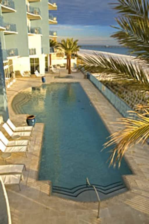 Vacation rental for 8 people, with balcony and pool in Panama City Beach