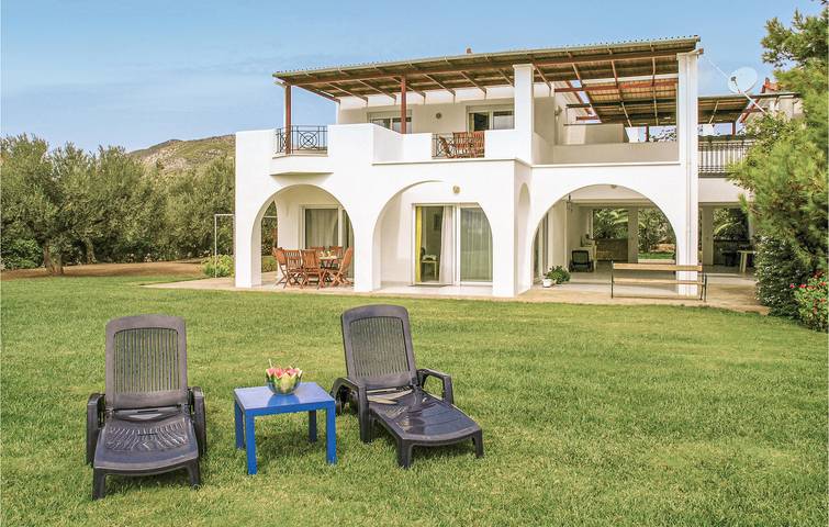 Ferienwohnung für 6 Personen, mit Terrasse und Garten