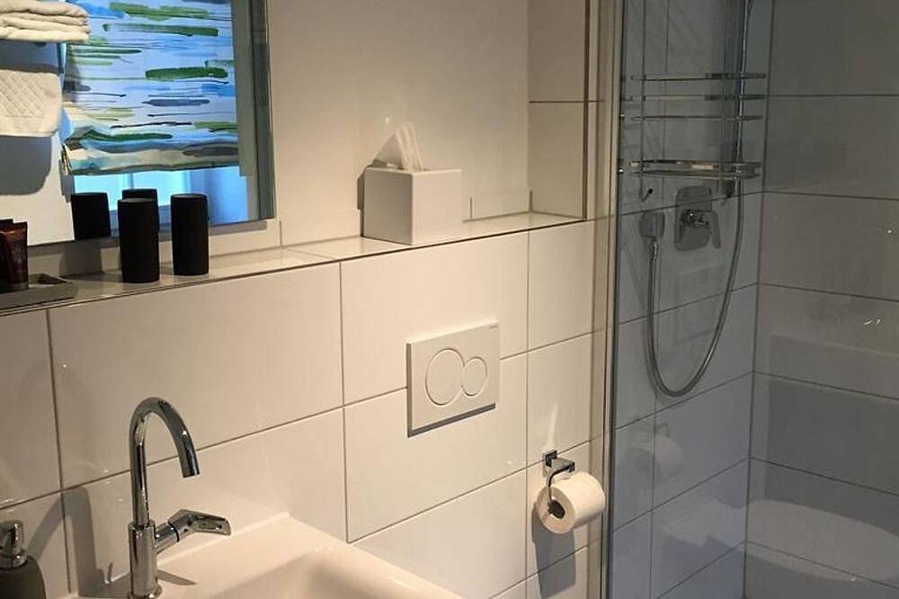 Twin-Zimmer - Alter Winzerhof in Weisenheim am Berg, Saar-Nahe-Bergland