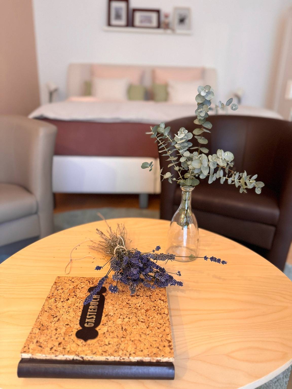 Estudio entero, Estudio 'Komfort-Apartment Mit Terrasse' con Terraza Privada y Wi-Fi in Estenfeld, Romantische Straße