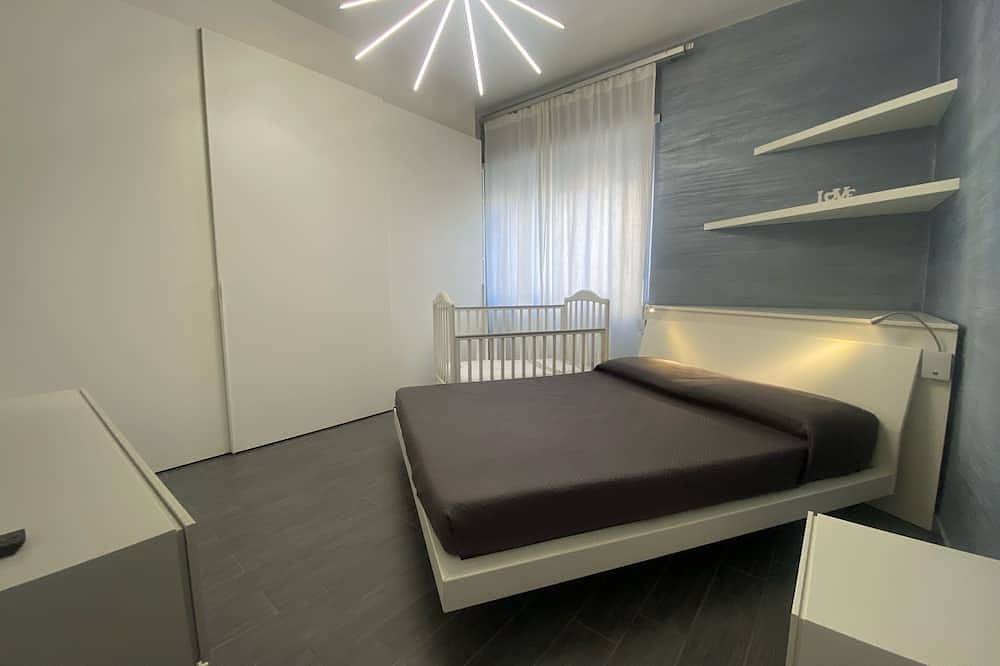 Casa vacanza a due passi dal mare, centralissima, ristrutturata in Terracina, Agro Pontino