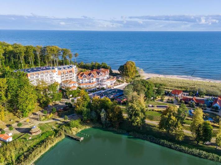 Hotel für 4 Personen, mit Terrasse und Whirlpool sowie Pool und Sauna in Kölpinsee
