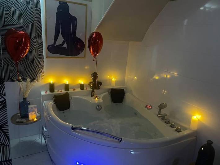 Appartement de vacances pour 4 personnes, avec terrasse et jacuzzi - 1