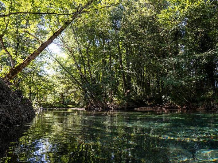 Glamping for 5 people, with children pool in Dordogne