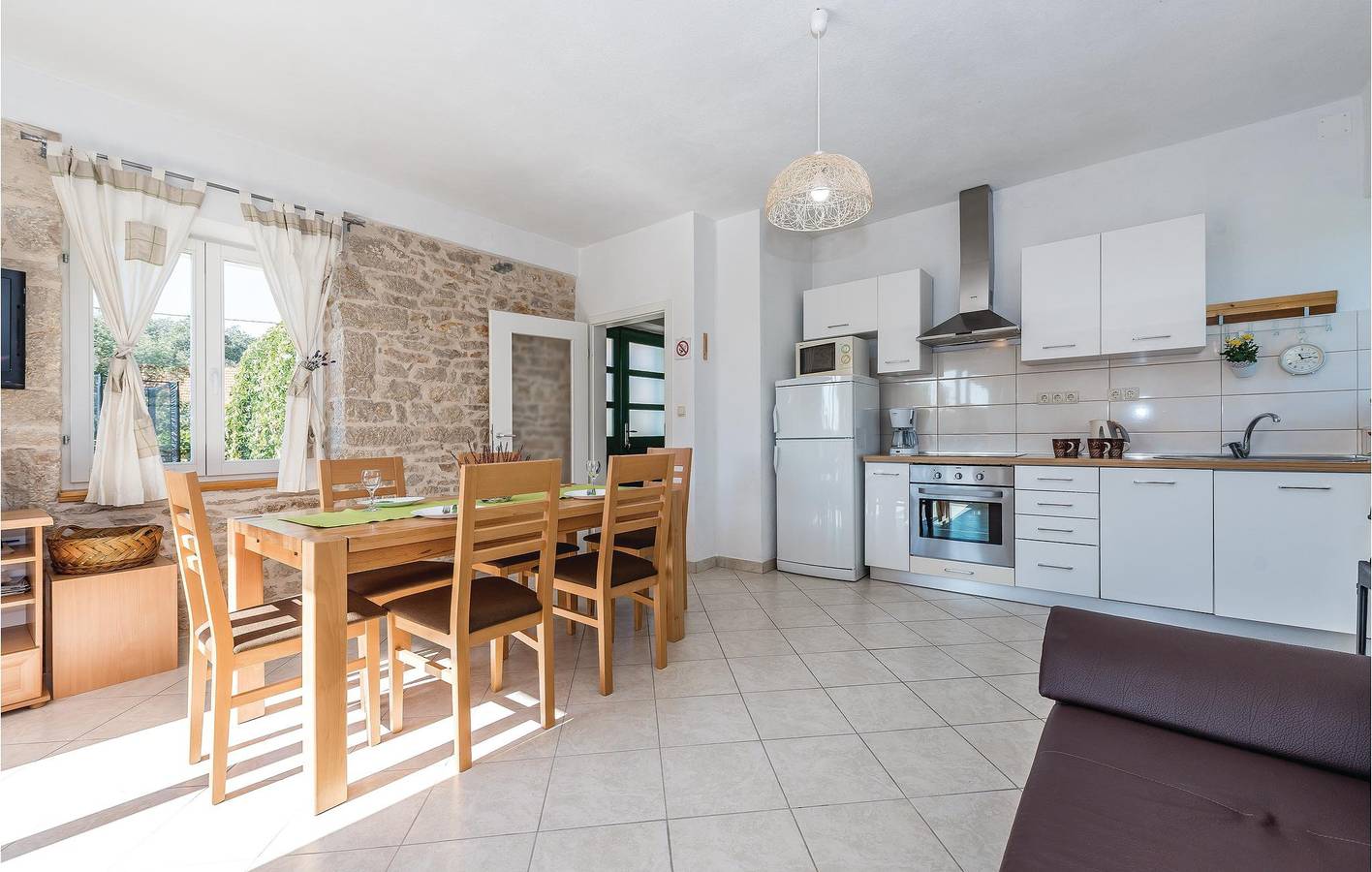 Ferienhaus für 6 Personen mit Terrasse in Puljane, Dalmatinisches Zagora