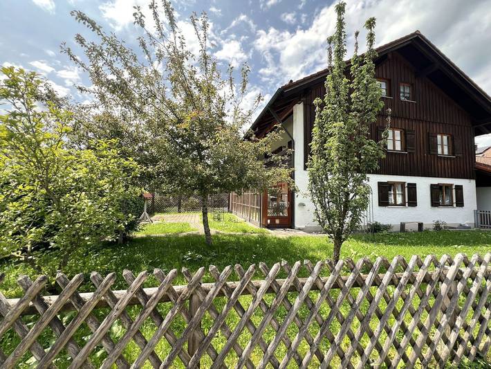 Ferienhaus für 8 Personen, mit Balkon und Terrasse sowie Garten und Ausblick in Halblech - 2