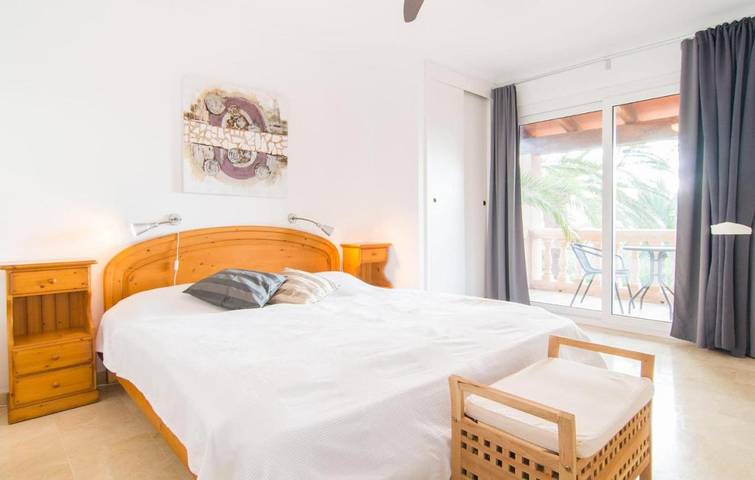 Ferienhaus für 8 Personen, mit Terrasse und Pool - 1