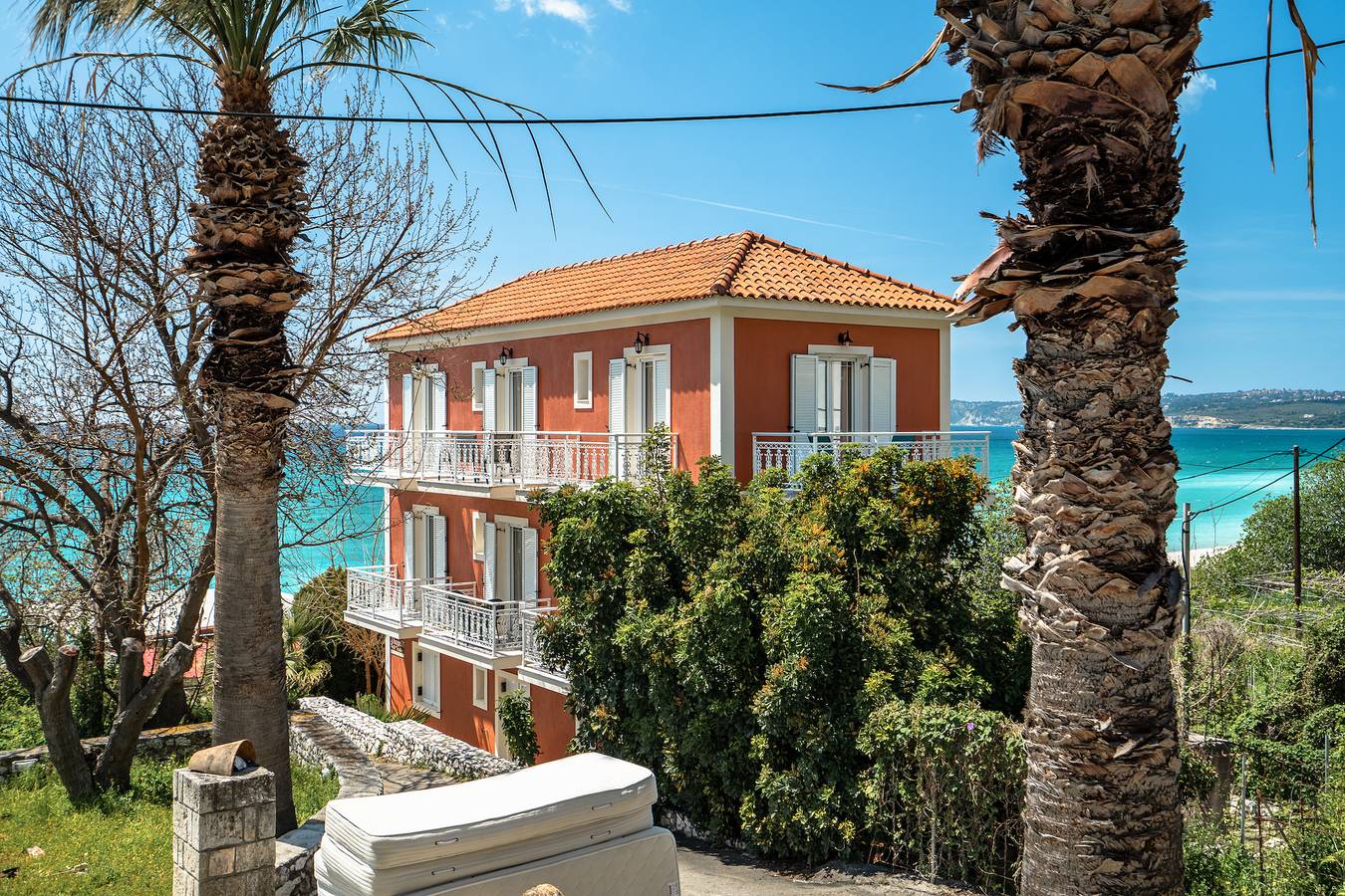 Entire studio, Studio Apartment 'Angela Partial Sea View 3' with Sea View, Wi-Fi and Air Conditioning in Kefalonia