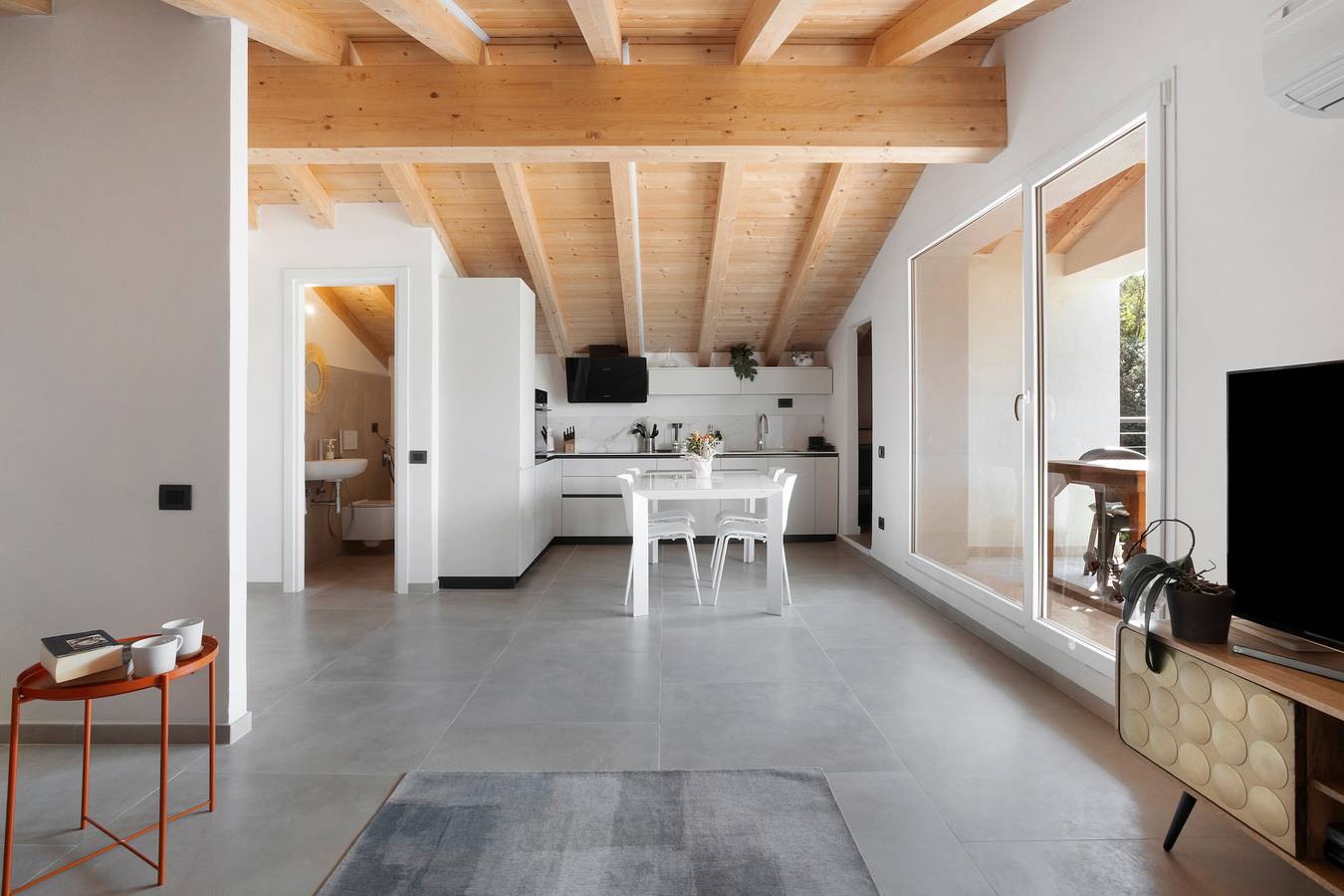 Geheel appartement, Appartement 'La Terrazza di Elisabetta' met Privéterras, Balkon en Airconditioning in Viareggio, Italiaanse Rivièra