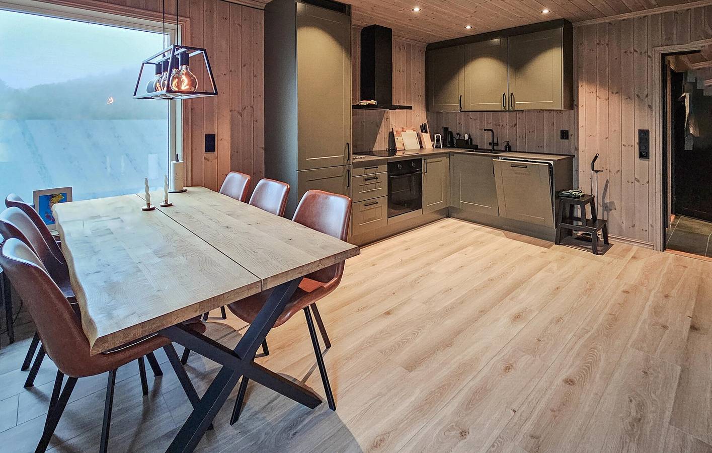 Ferienhaus für 8 Personen mit Garten in Vinje