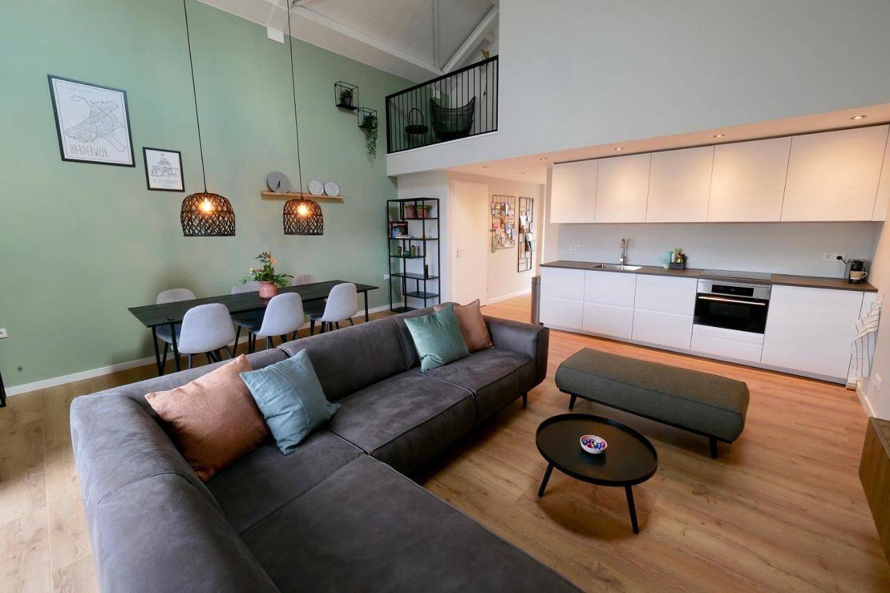 Geheel appartement, Apartment with Lake View in Harderwijk, Veluwe