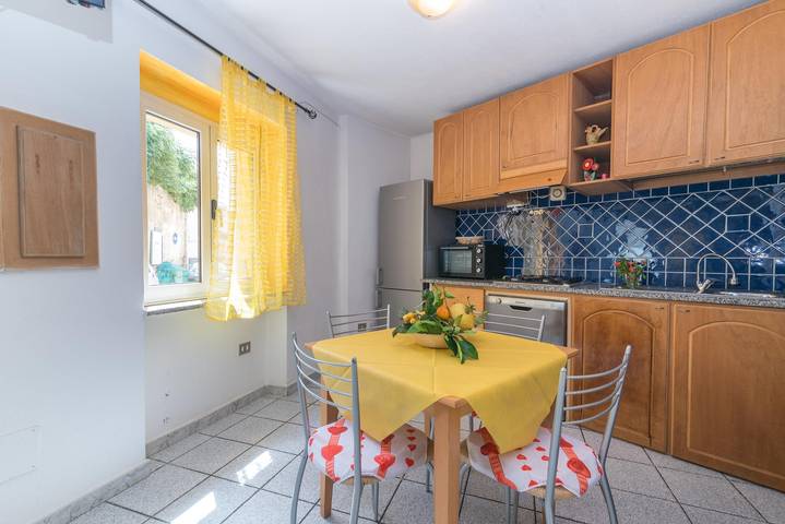 Ferienhaus Casa Pier mit Klimaanlage und Terrasse in Siniscola, Nuoro Provinz